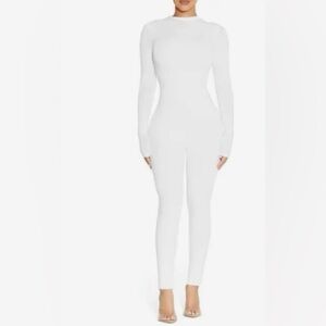 Naked Wardrobe Sculpt White Long Sleeve Jumpsuit🐇🤍